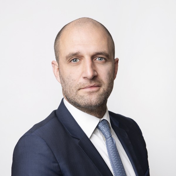Oscar Geagea - Premium Group